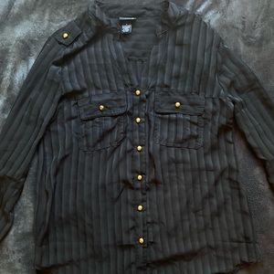 Rue21 Striped Women’s Button-Up